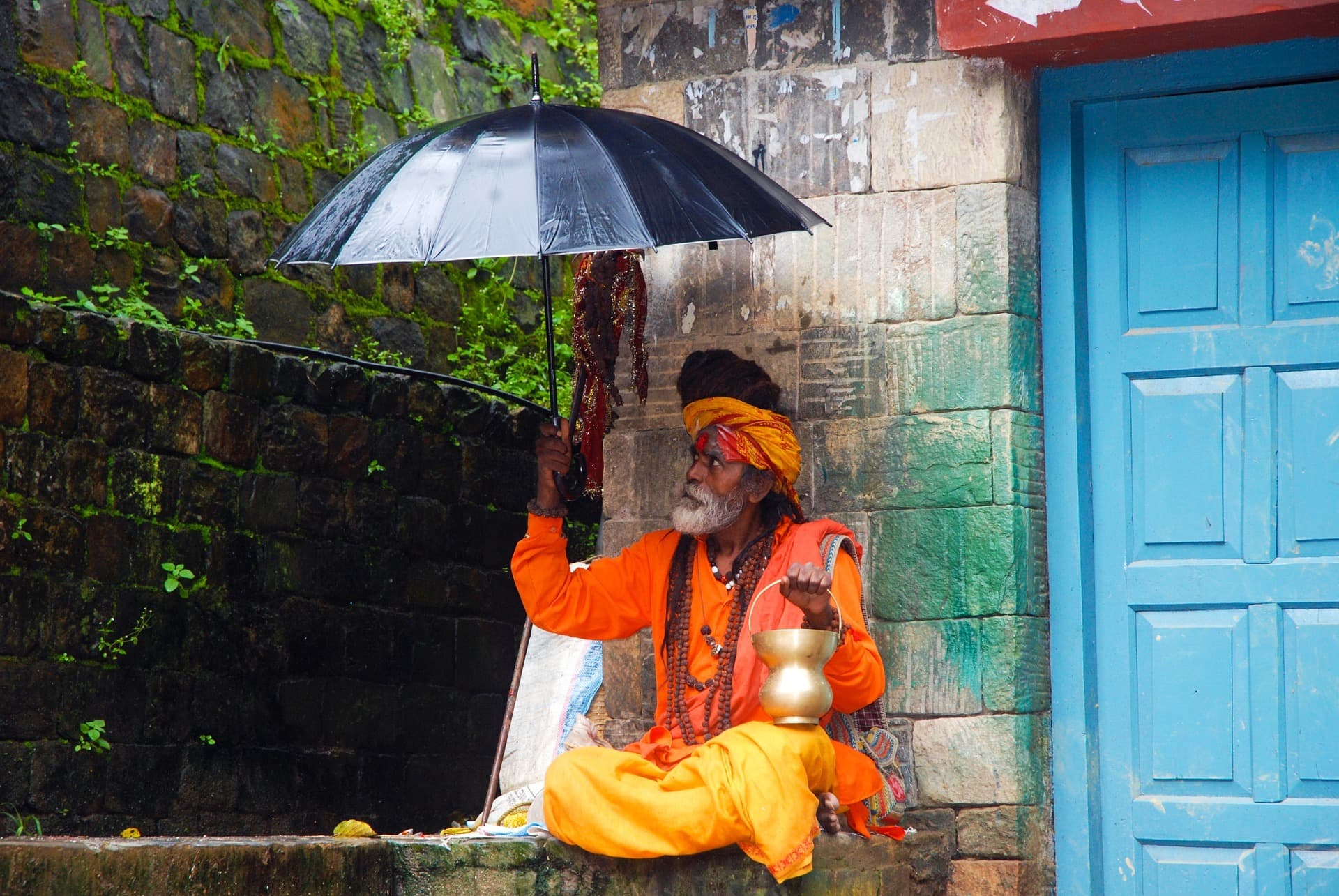 Cultural differences between France and Nepal