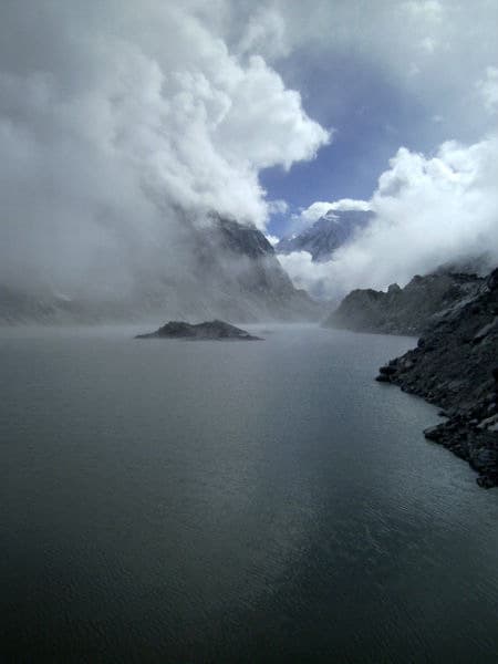 Tsho Rolpa Lake